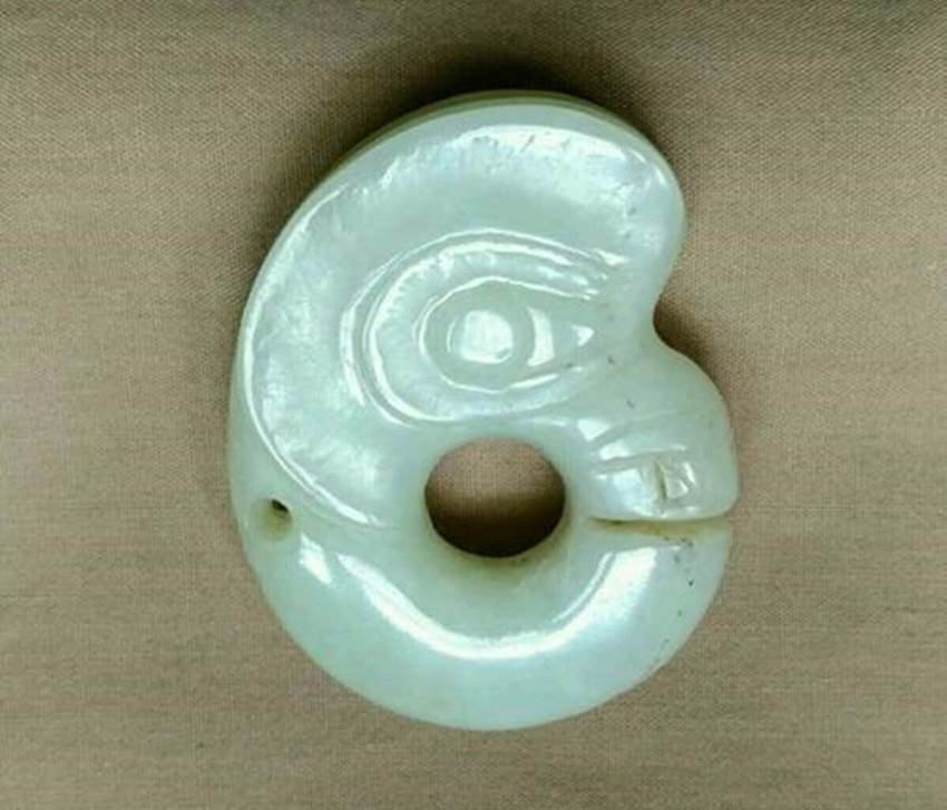 拍卖青玉猪龙哪家公司正规
