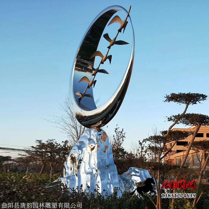 不锈钢月亮雕塑,房地产景观不锈钢雕塑