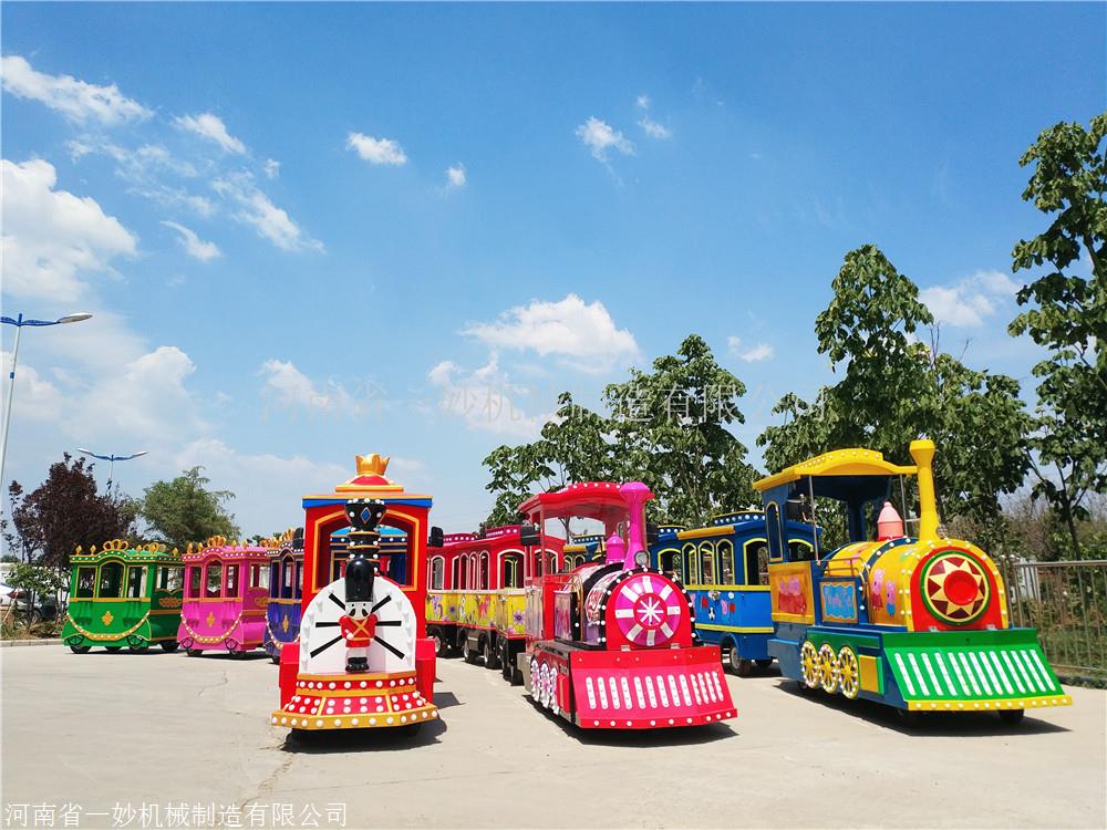 观光小火车景区森林小火车