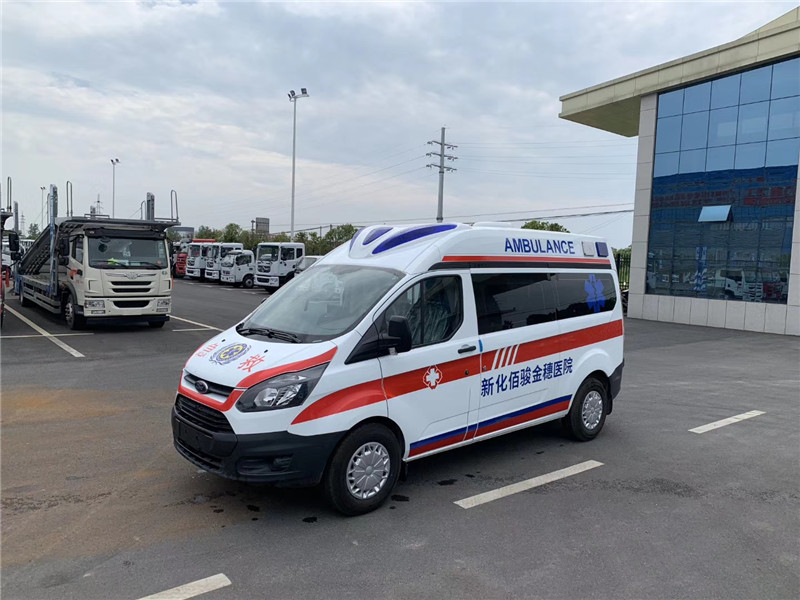 六安奔驰救护车传染病转院负压救护车出厂价格