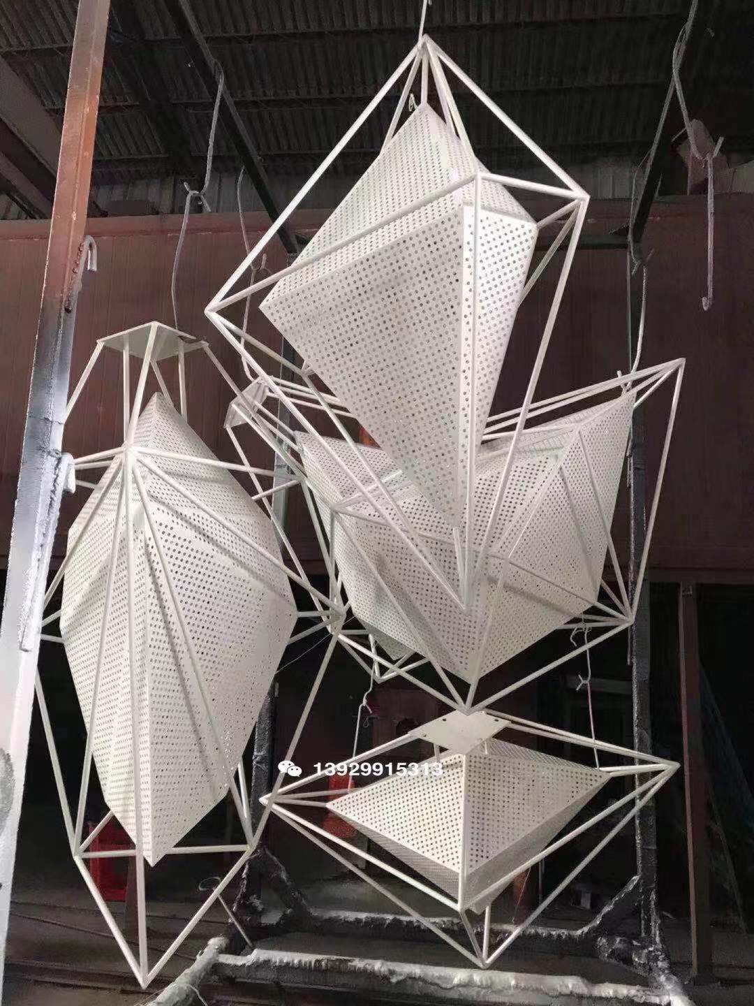 多面体不锈钢石头雕塑几何面室外环保漆水景不锈钢雕塑