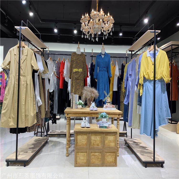 品牌女装排行榜前十名图片 b_434646202002111950492064.jpg