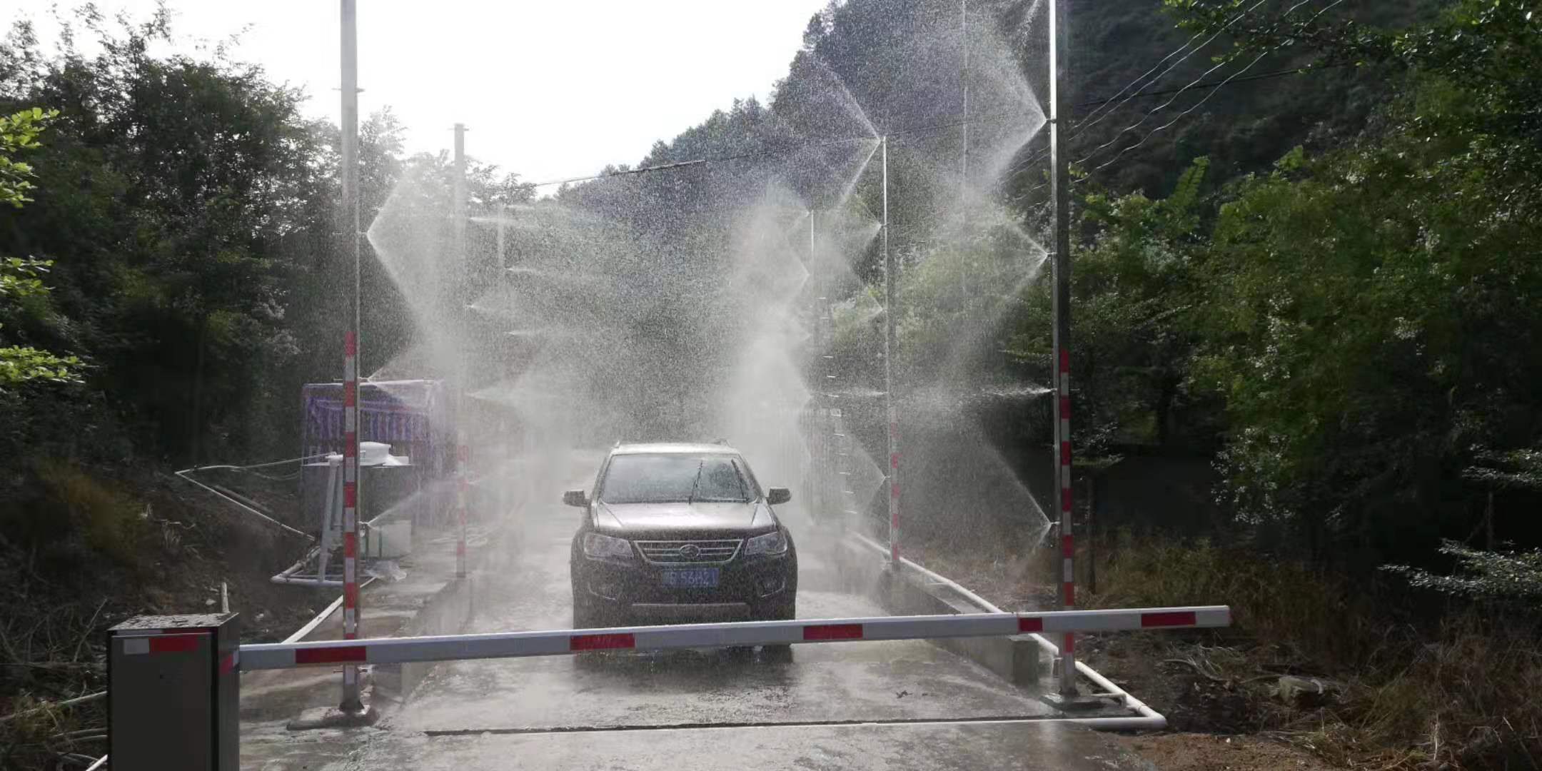 车辆通道消毒,车辆消毒通道,通道消毒系统,喷雾消毒系统,通道