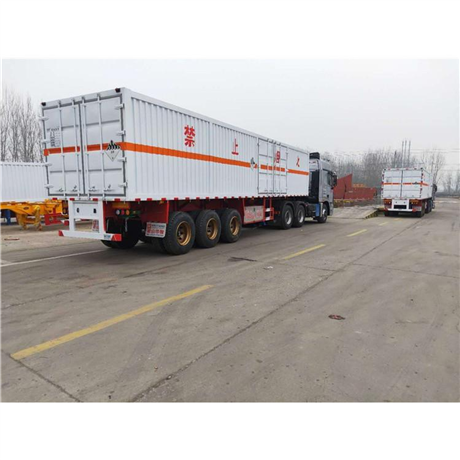 三桥危险品半挂车13米危险品厢式半挂车价格
