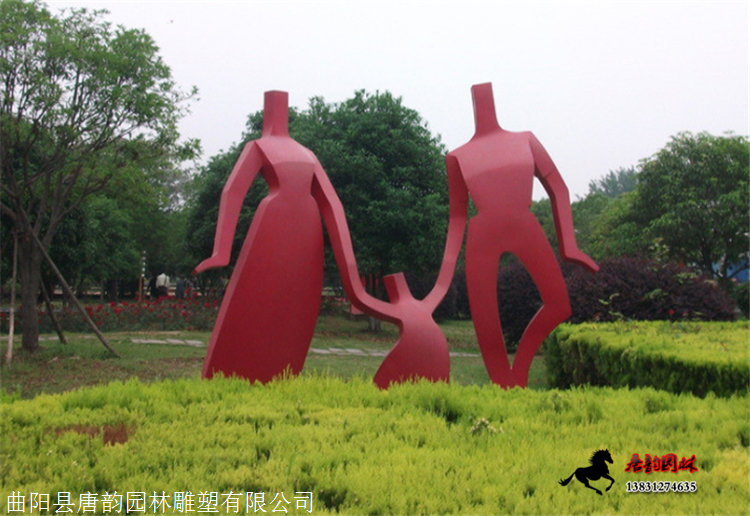 公园景观人物雕塑,不锈钢一家三口雕塑
