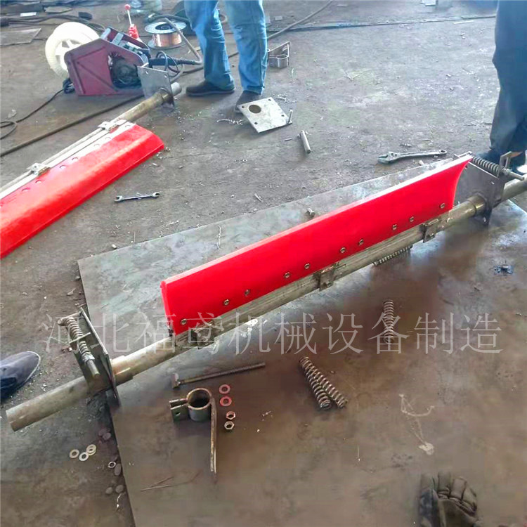 矿用皮带聚氨脂清扫器 批发定制v型空段清扫器
