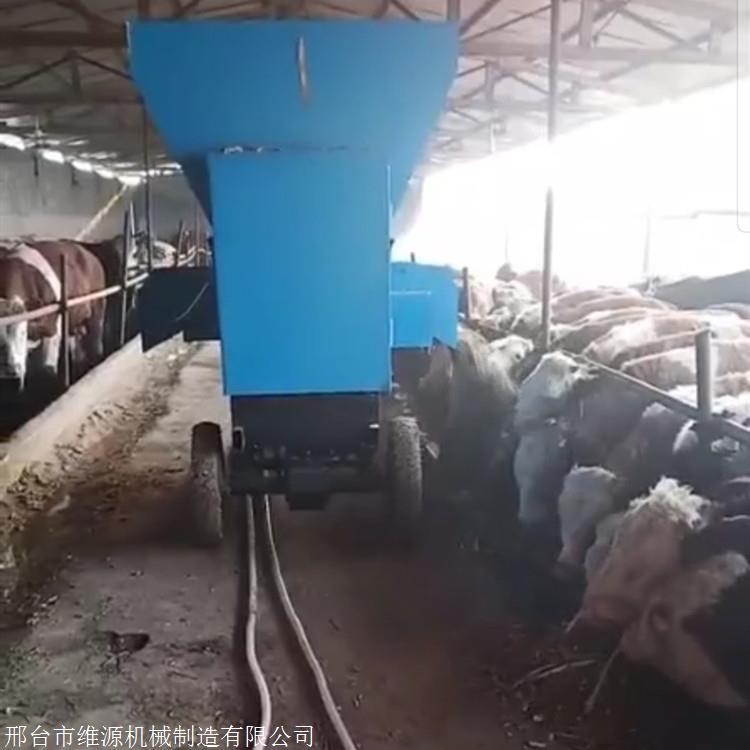 全自动养殖设备养殖场猪牛羊撒料投喂车