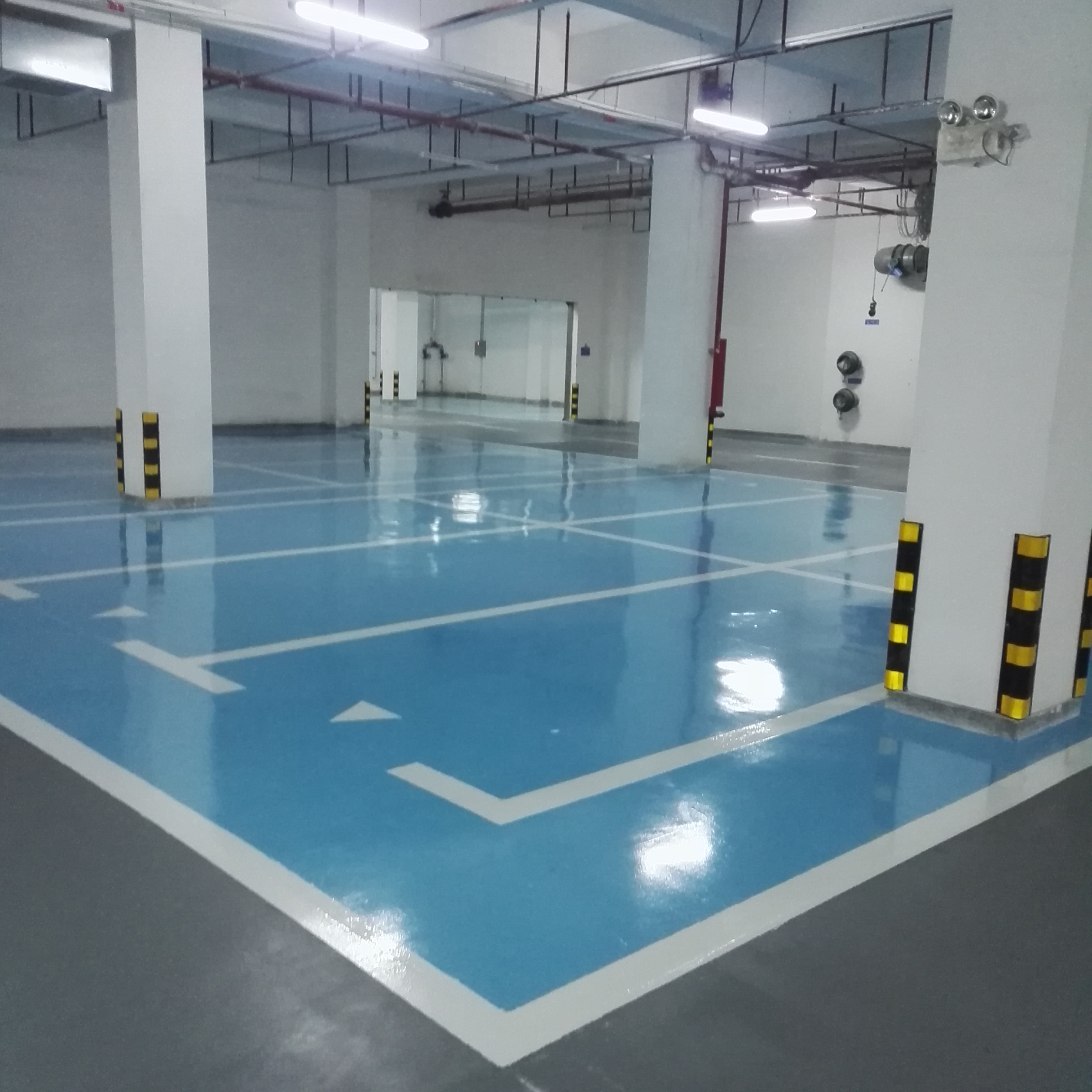 环氧渗透封闭底漆 中途地坪漆 耐磨地坪漆厂家 自流平