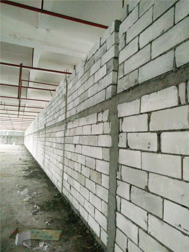 红砖隔墙泥水工程 轻质砖砌砖隔墙