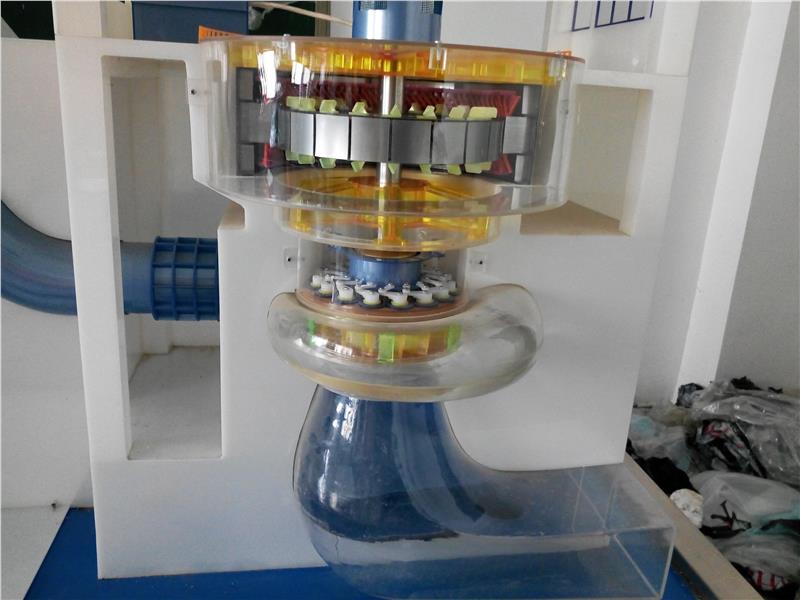 全贯流式机组模型则把发电机转子装在旋转的水轮机转轮轮缘上,发电机