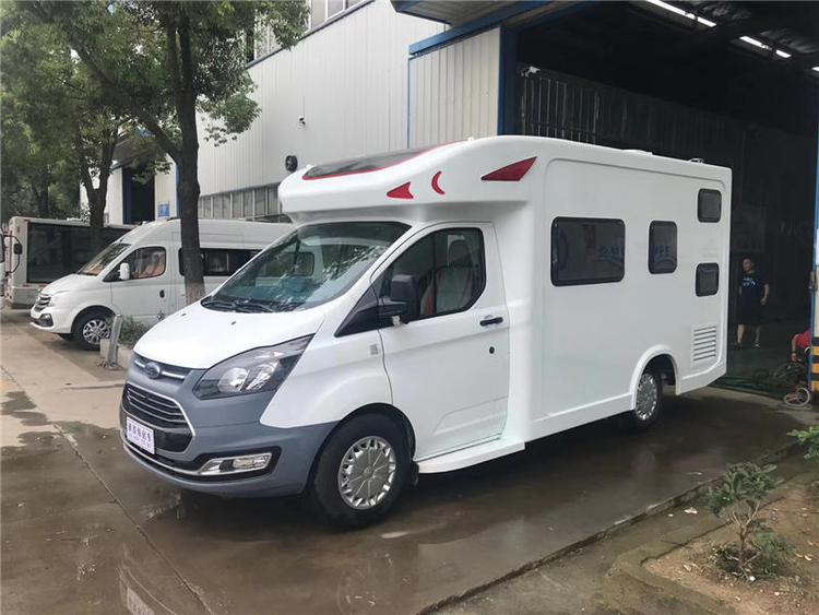 福特新全顺c型房车珠海定制福特新全顺c型房车