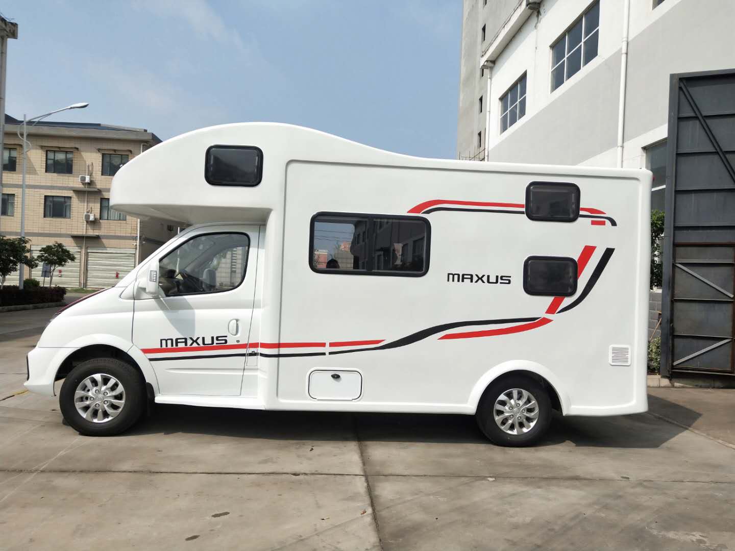 大同大通b型v90国六房车