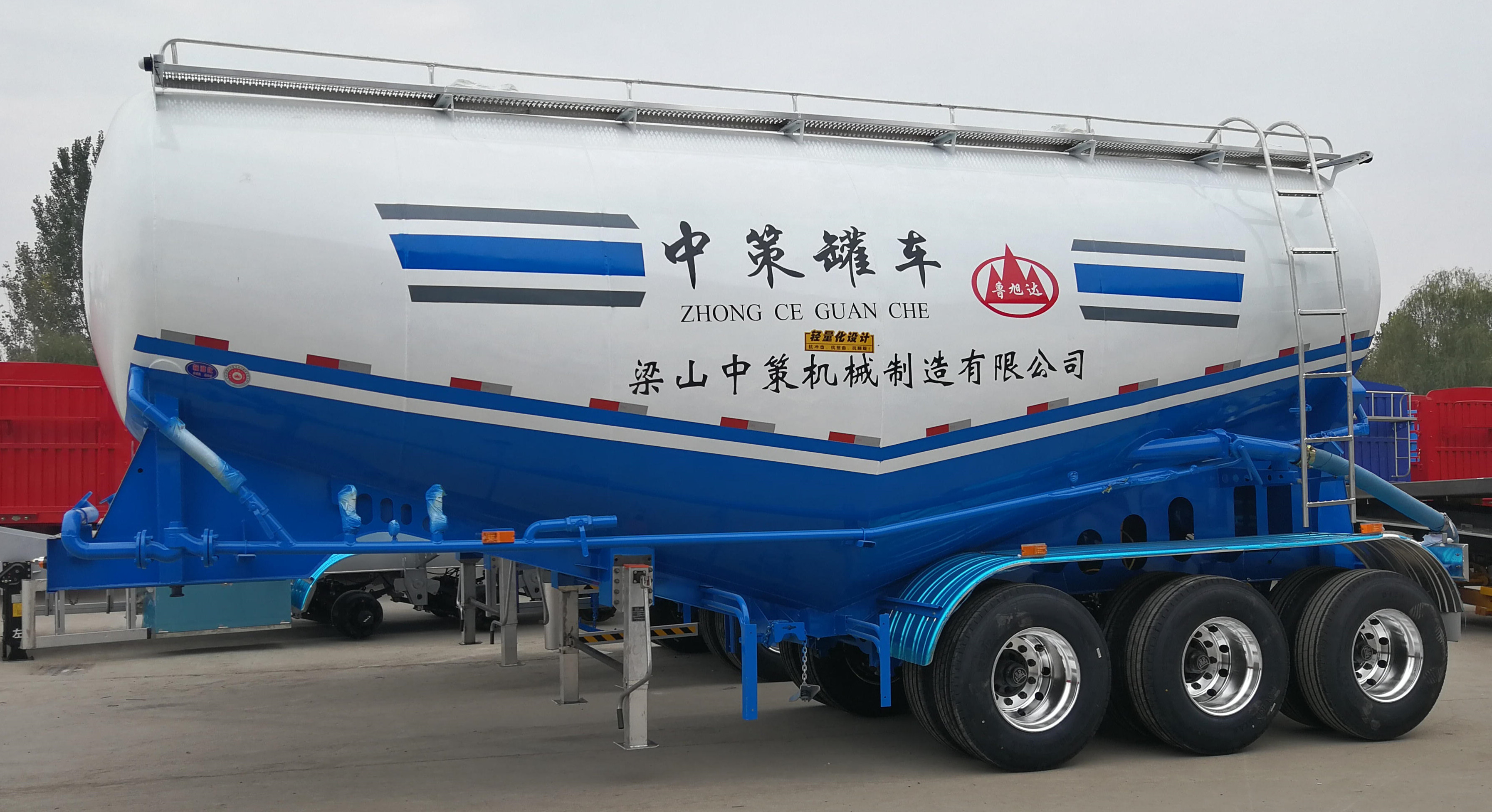 32立方散装水泥罐车 威海40立方散装水泥罐车