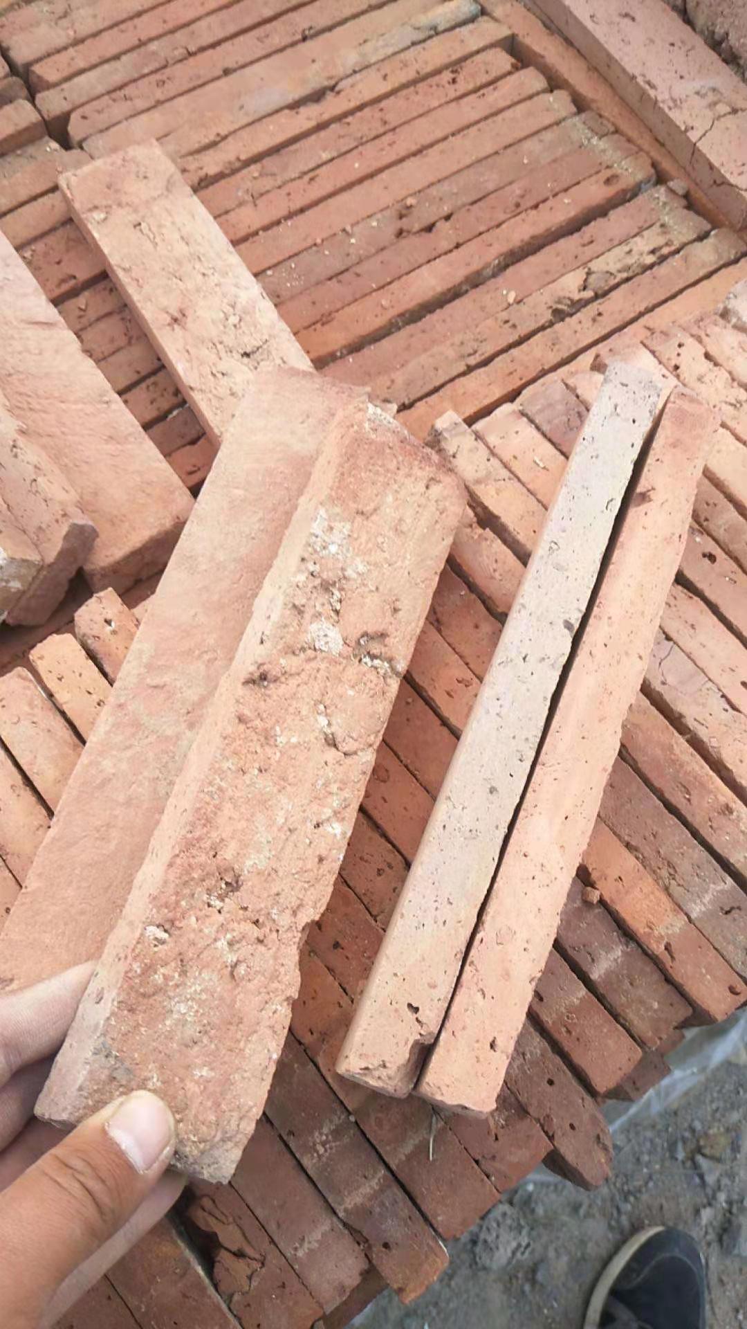 鄄城县佳正建材厂 产品展厅>火锅店装修红砖切片复古风格 2,轻质砖