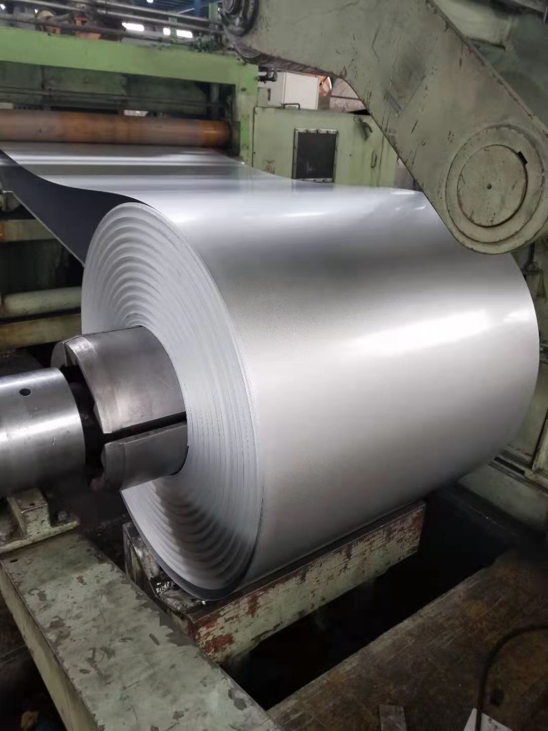 世界上生产的镀铝钢板厚度为0.