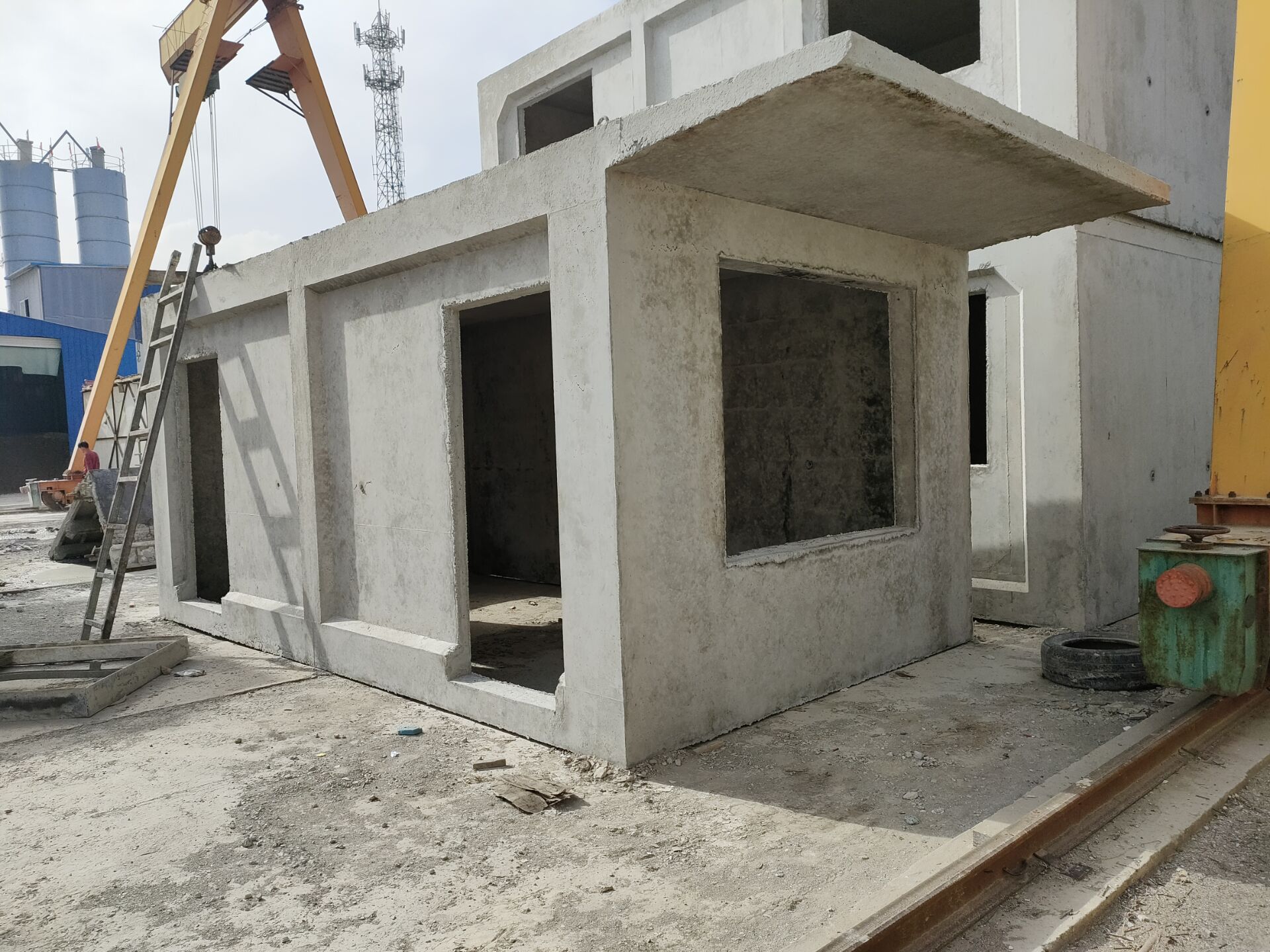 鑫巍宏图 型号 可定制水泥活动房 类型 水泥一体房 材质 钢筋混凝土