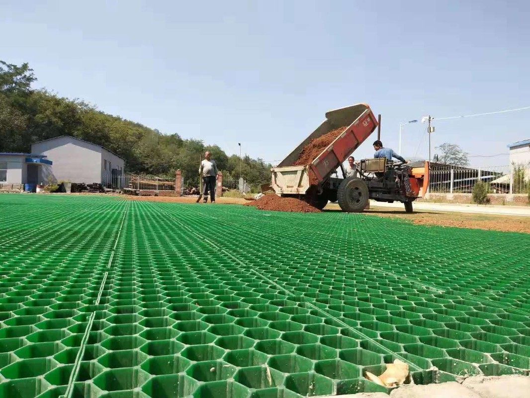 首页 泰安荣峰工程材料有限公司 新闻资讯 植草格 太