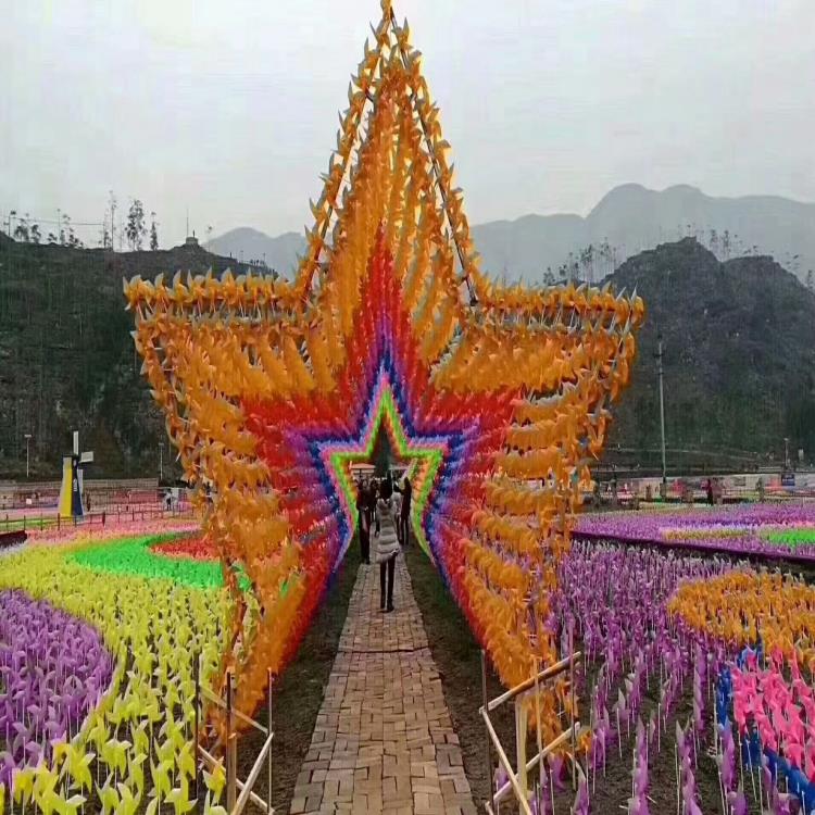 房产活动风车节风车长廊定制景区美化风车节旋转小风车现场安装