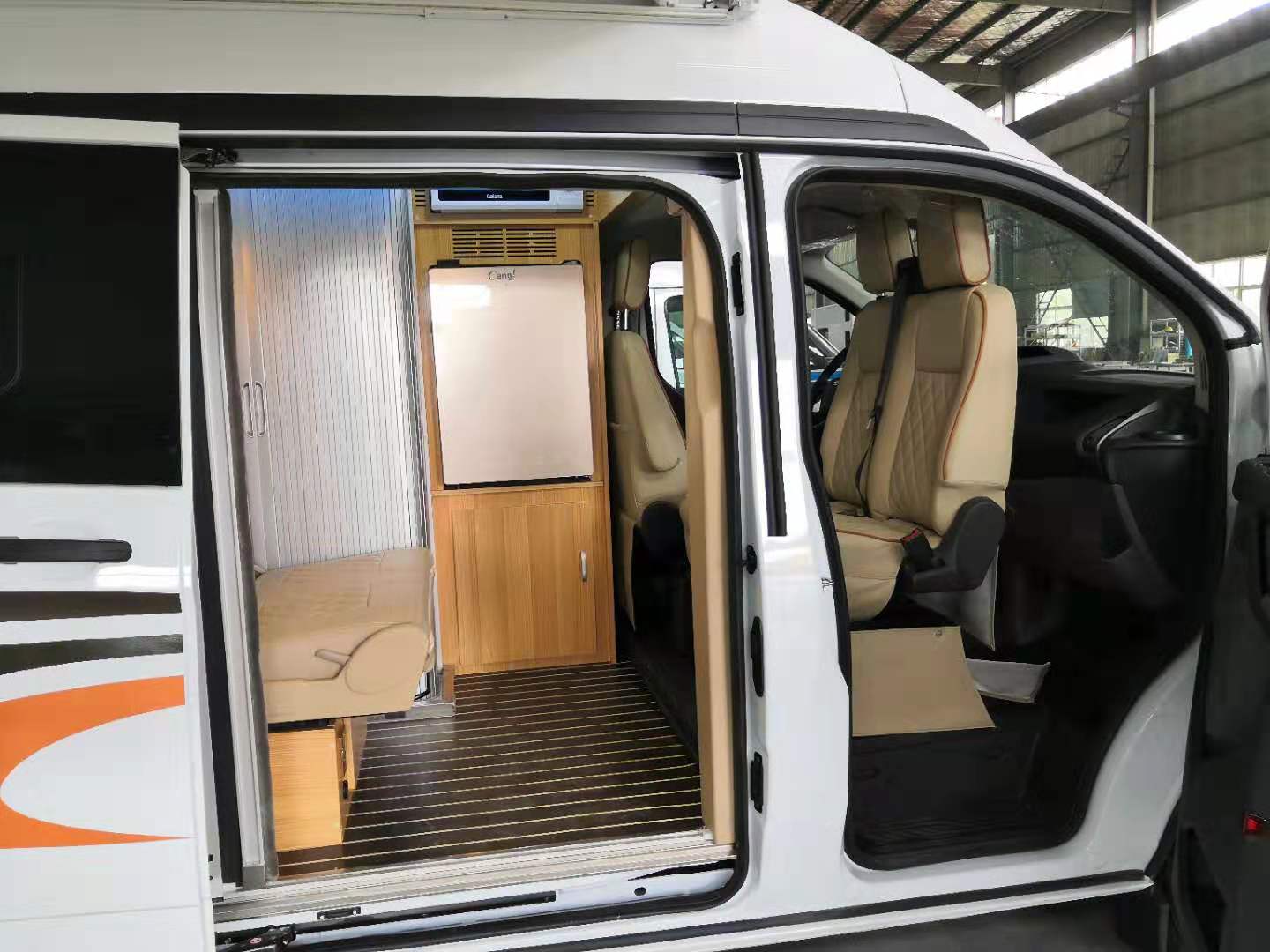 辽宁福特新全顺房车b型商务旅居车房车价格