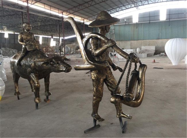 贵州仿铜人像雕塑 新农村建设农耕玻璃钢