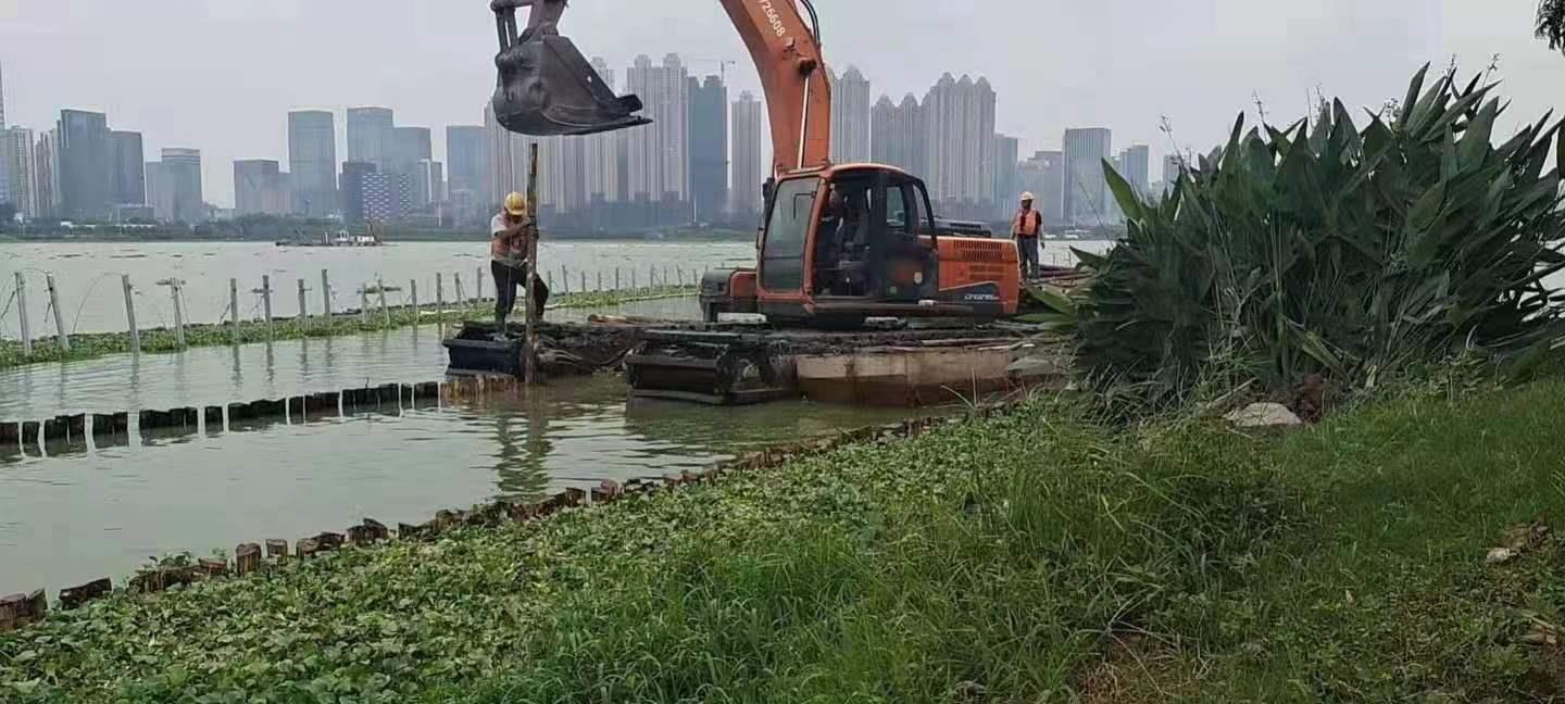 宜春河道清淤用水上挖机挖土机服务