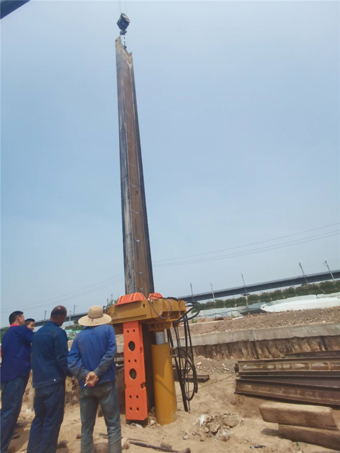 苏州400h型钢工法拔桩机地基支护h型钢拔桩机