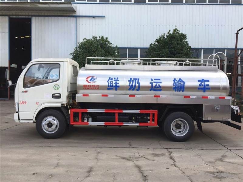 东风小多利卡5方奶罐车 鲜奶运输车可分期付款