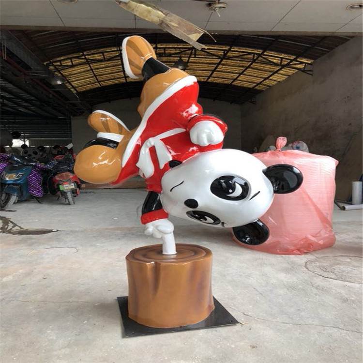 玻璃钢卡通熊猫雕塑订制