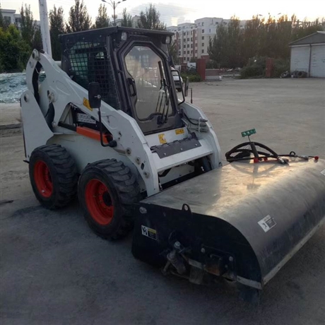 s550山猫清扫机山猫扫路车