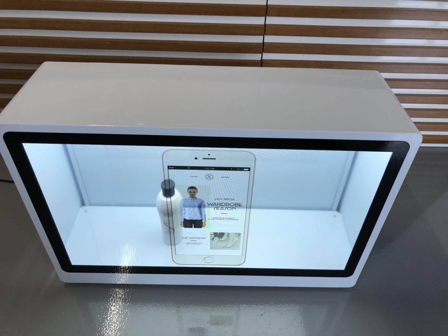 东莞惠华电子厂家热销产品32寸透明液晶展示柜