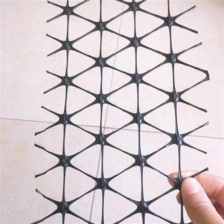 三向土工格栅价格 惠 涤纶土工格栅 欢迎电话咨询