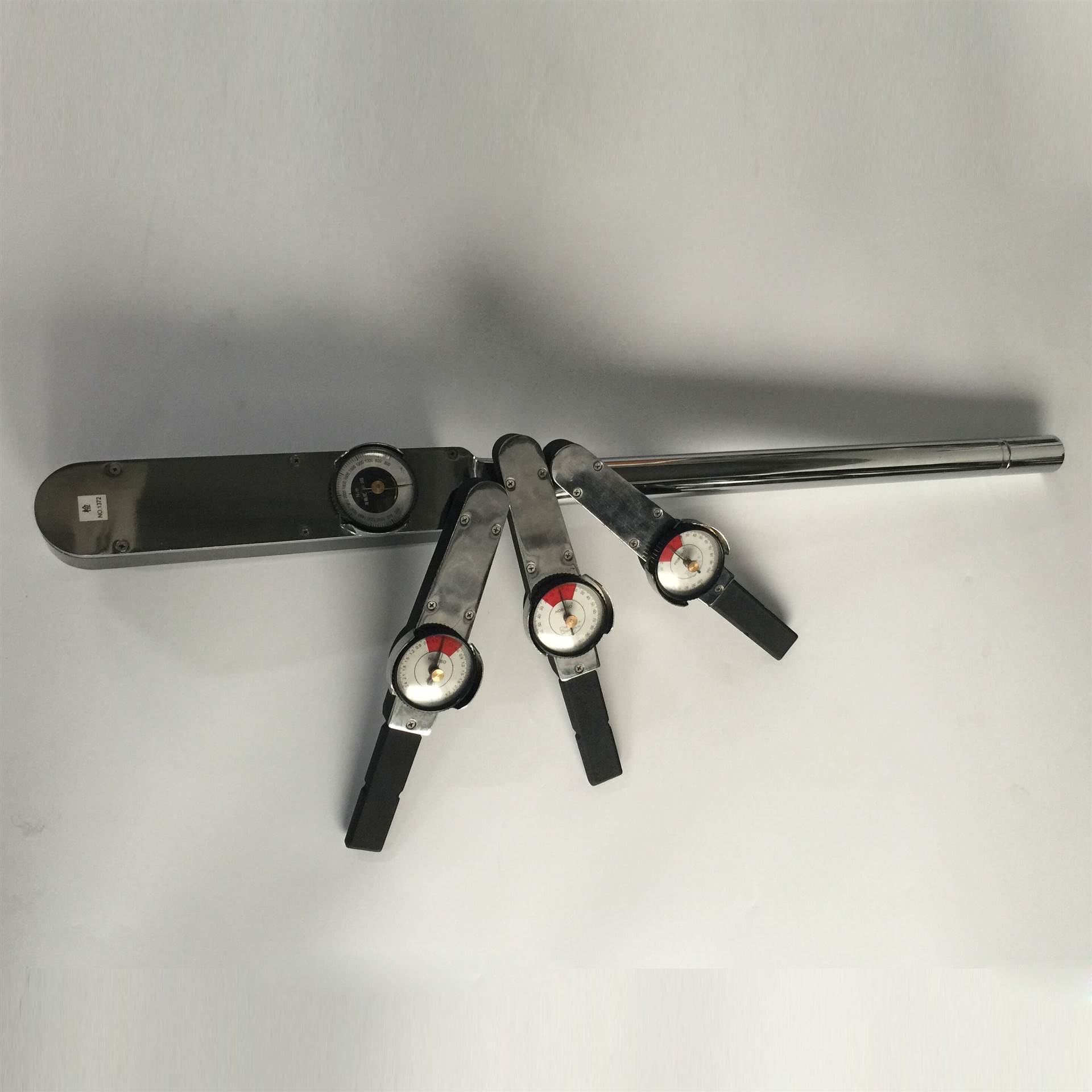 国产指针式扭力扳手shacd300nm表盘扭矩扳手可调试手动扳手