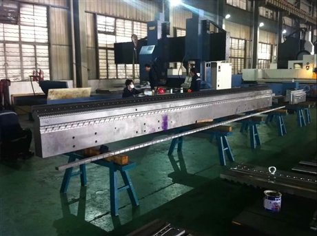 常州金纬片板设备制造有限公司