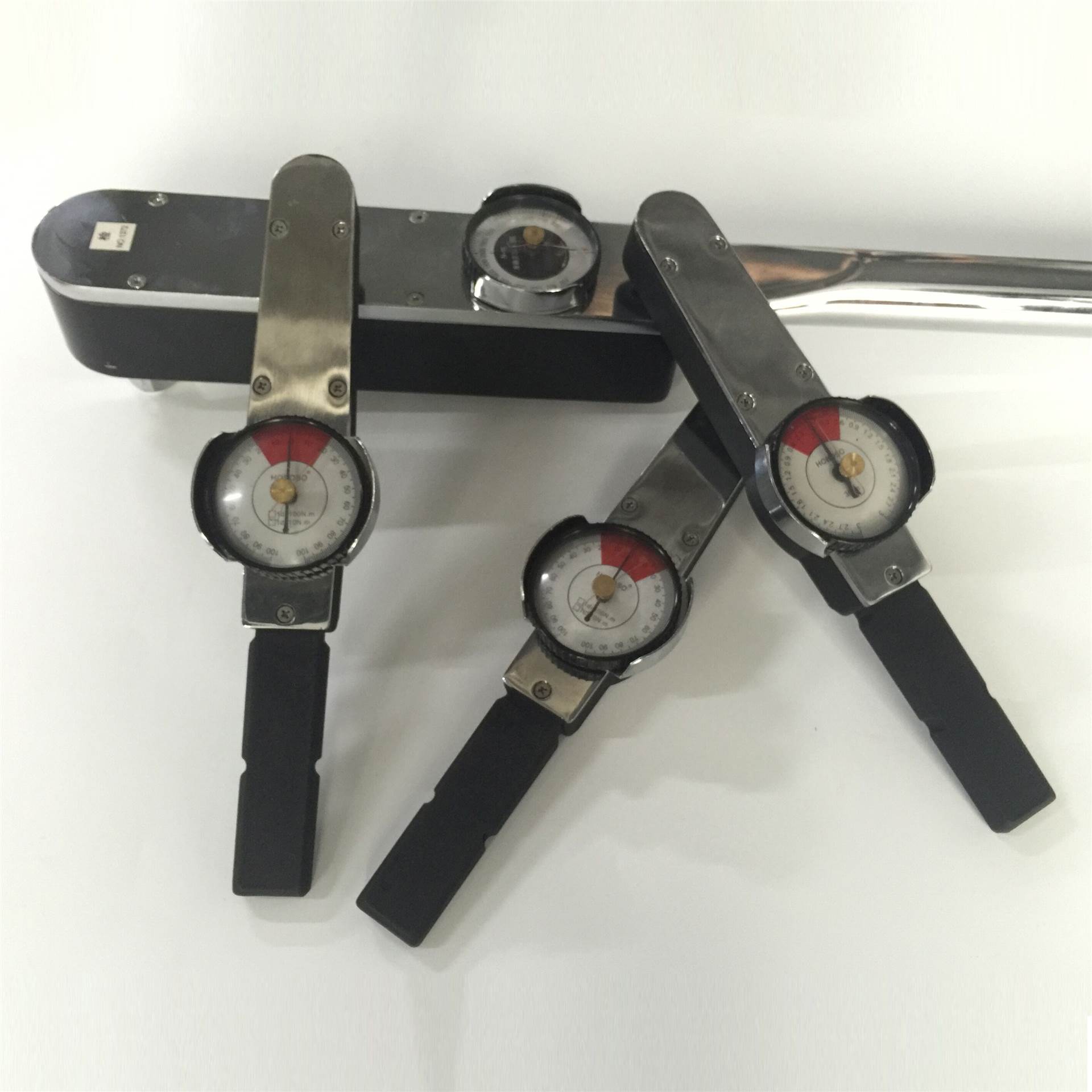 国产指针式扭力扳手shacd300nm表盘扭矩扳手可调试手动扳手