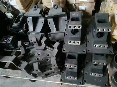 郑州宇通宽体车配件