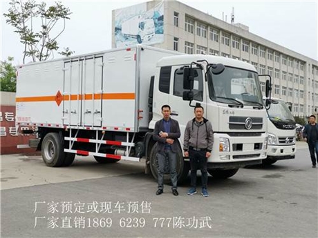 貴州銅仁礦山炸石場拉爆破車品牌有:江淮,解放,重汽怎么賣