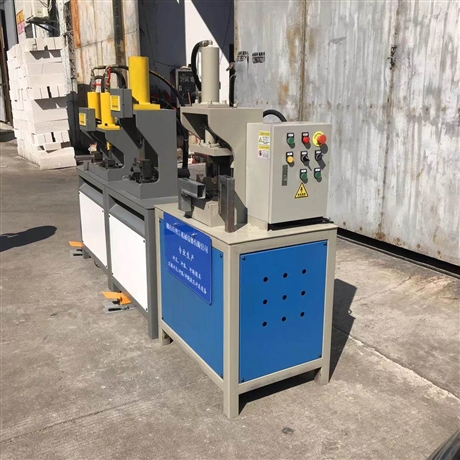 方管冲90度角机镀锌管秒速切割45度护栏冲角机液压方管角度机