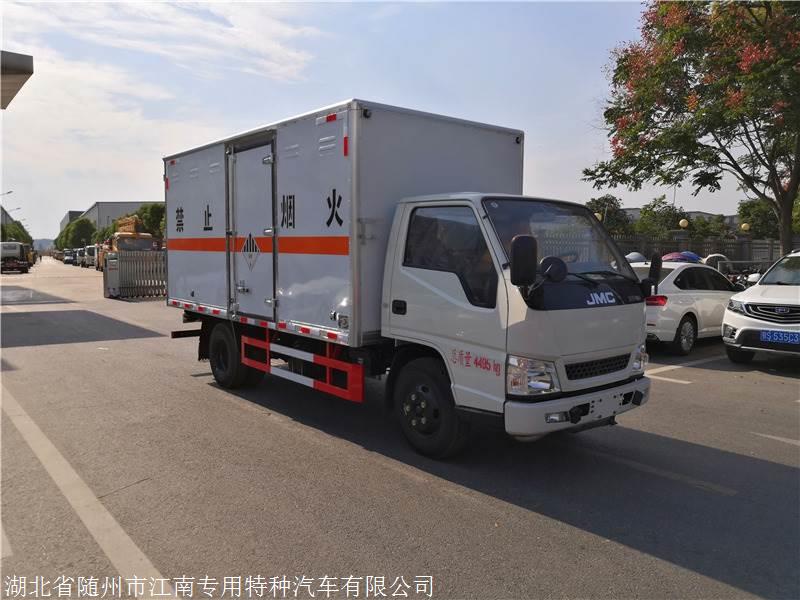 南宁市国六江铃气瓶车 蓝牌4.2米厢体