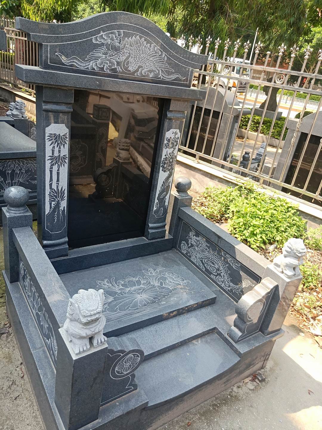 成都都江堰土葬碑多少钱,熙和石业-墓碑源头厂家