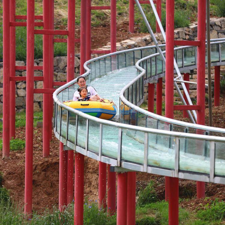 空中水晶滑道景区网红玻璃漂流项目