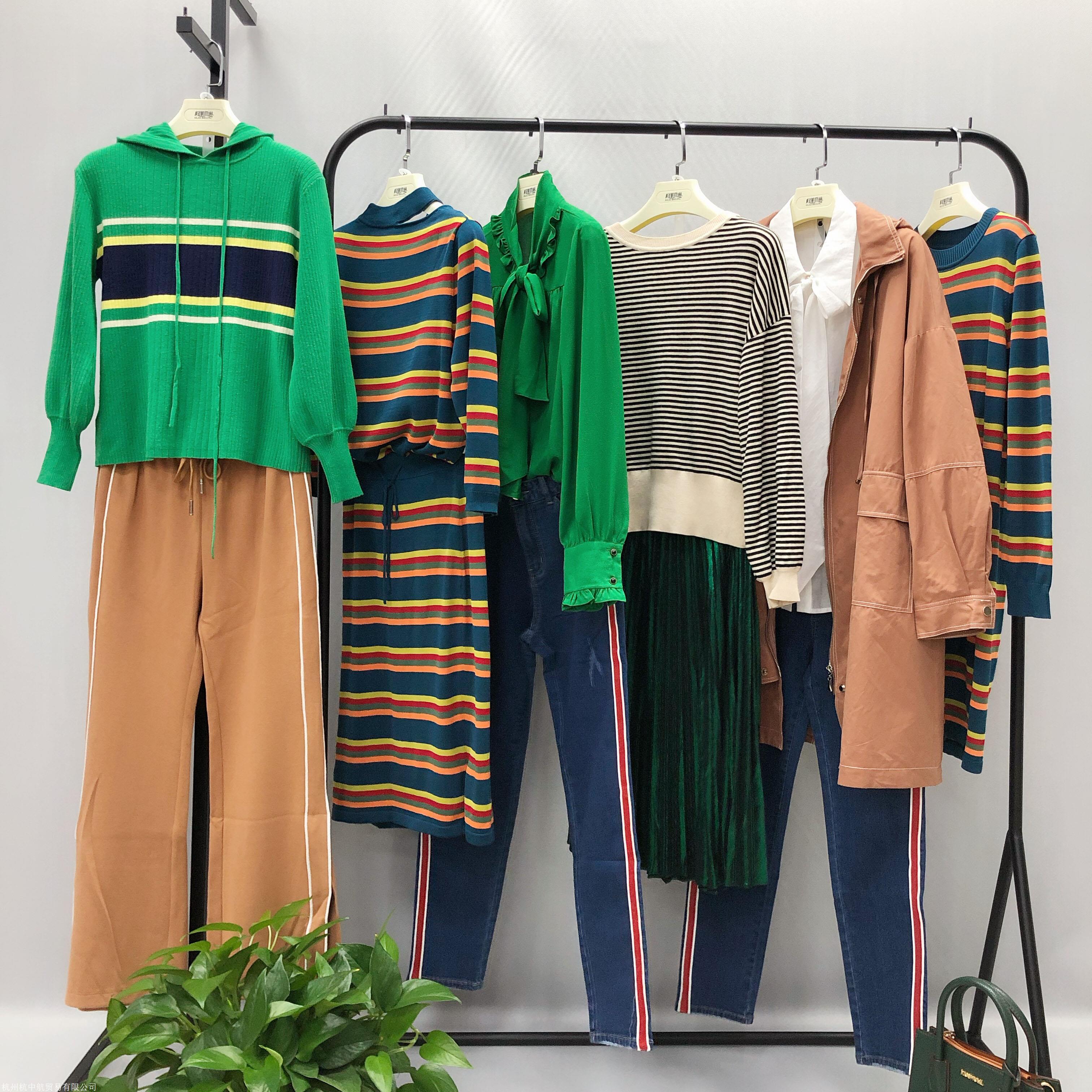 杭州四季青服装批发市场 品牌折扣时尚连体裤批发走份