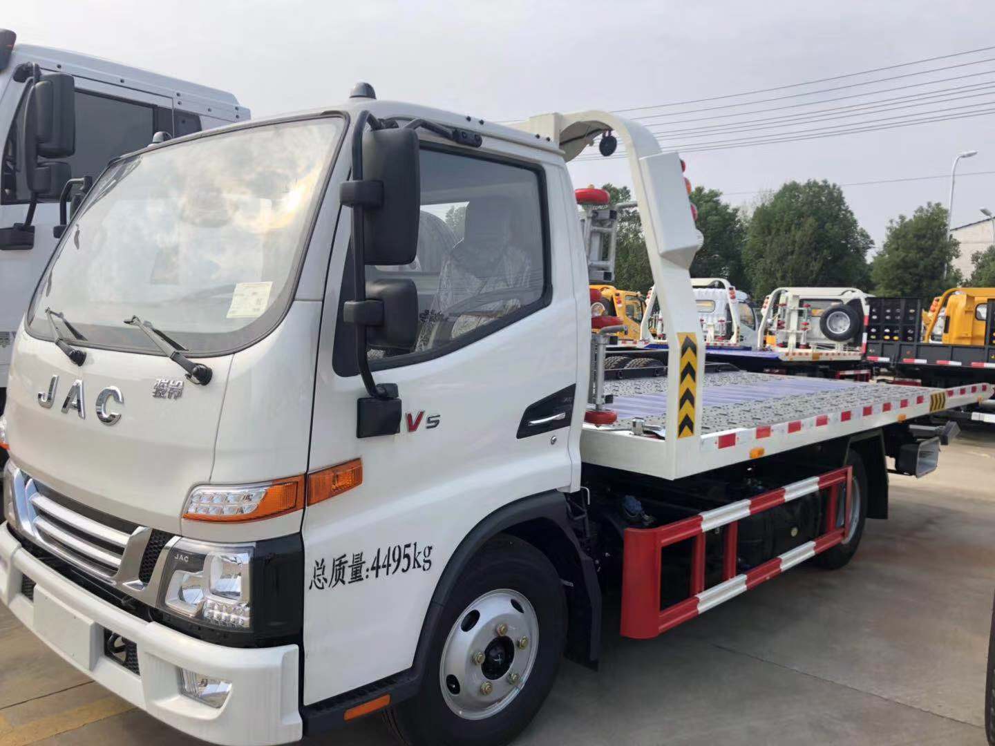 国五蓝牌道路救援拖车深圳拖车公司