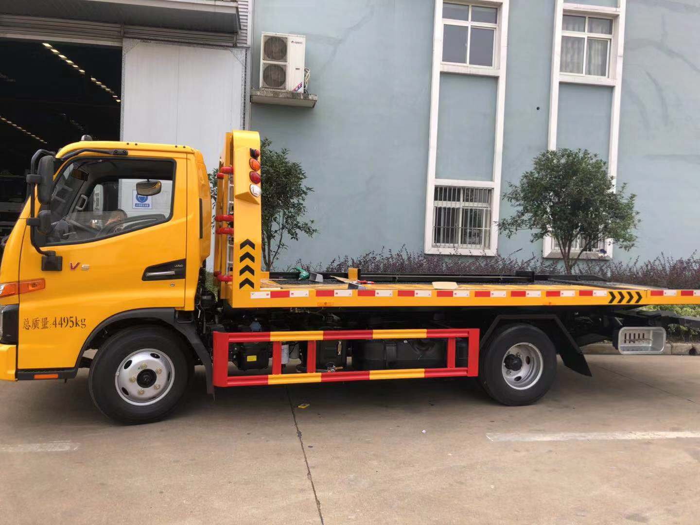 国五蓝牌道路救援拖车深圳拖车公司