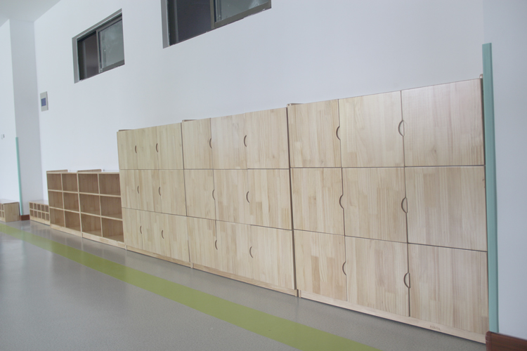 幼儿园衣帽柜 山东三工匠实木儿童衣帽橱