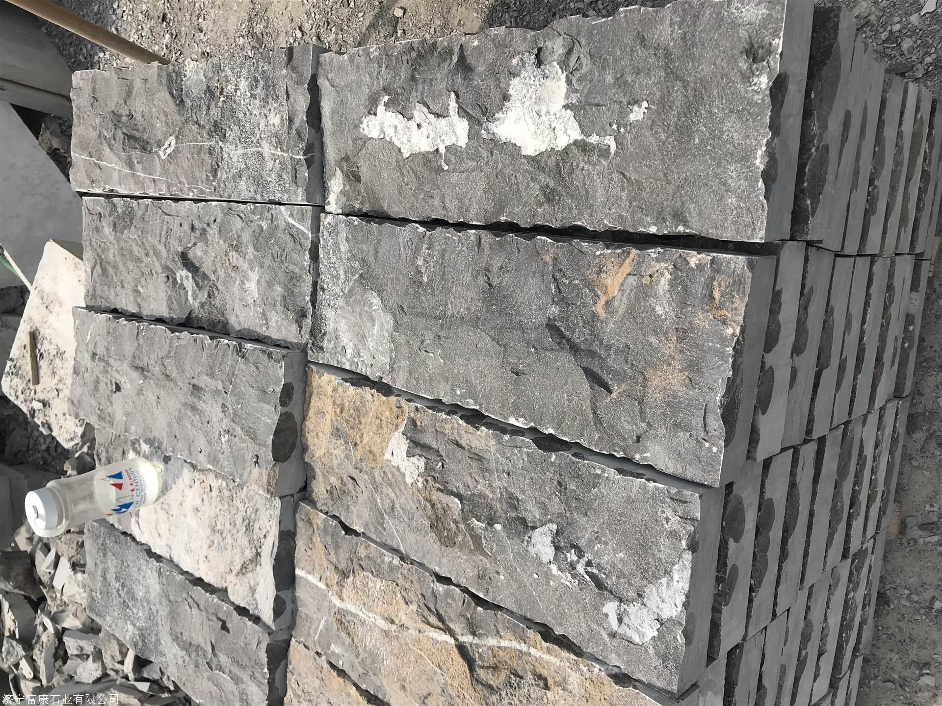 供应青石蘑菇石 规格600*300