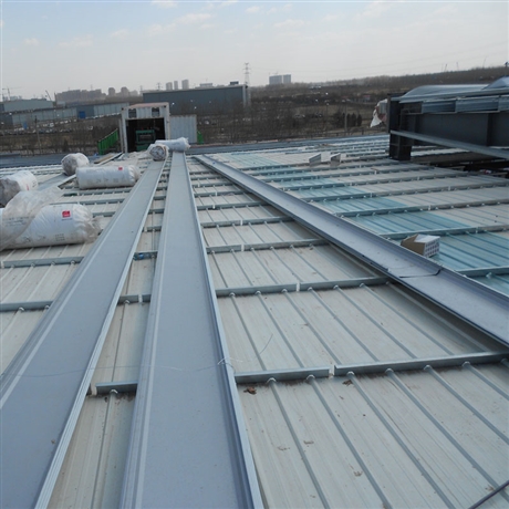 屋面副檩条750型彩钢底板配套使用15mm厚镀锌钢板