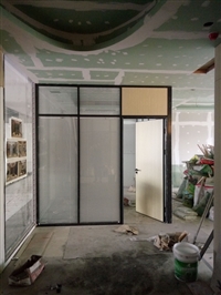 深圳宝安区玻璃隔断厂家