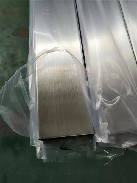 不锈钢管生产厂家  304不锈钢焊接方管拉丝价格 装饰用