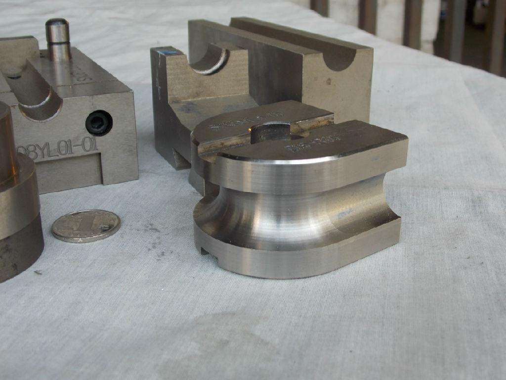 弯管机模具安装_弯管机模具厂家