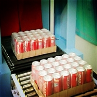 饮料包装设备厂家  选择中意隆    行业*   真正实现无人化